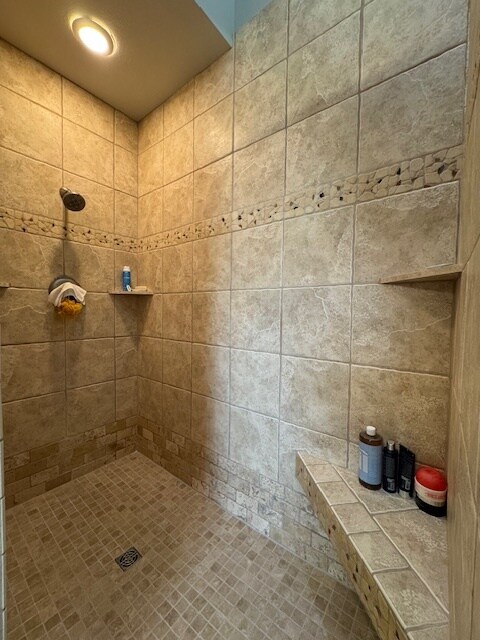 Building Photo - 3906 NE Cadbury Ave