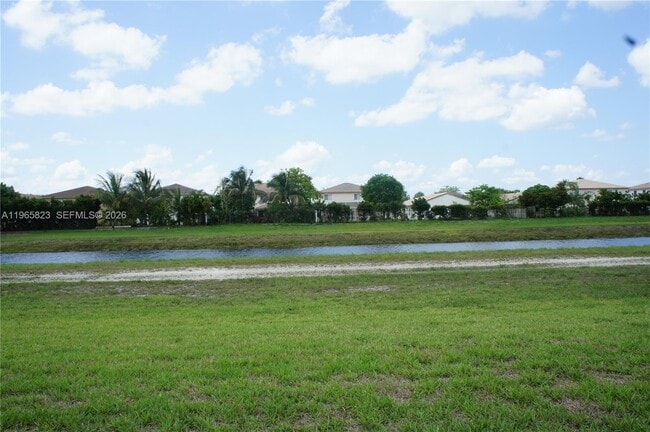 Building Photo - 12885 SW 49th Ct