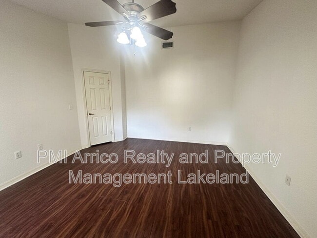 Building Photo - 8150 Oakhurst Blvd