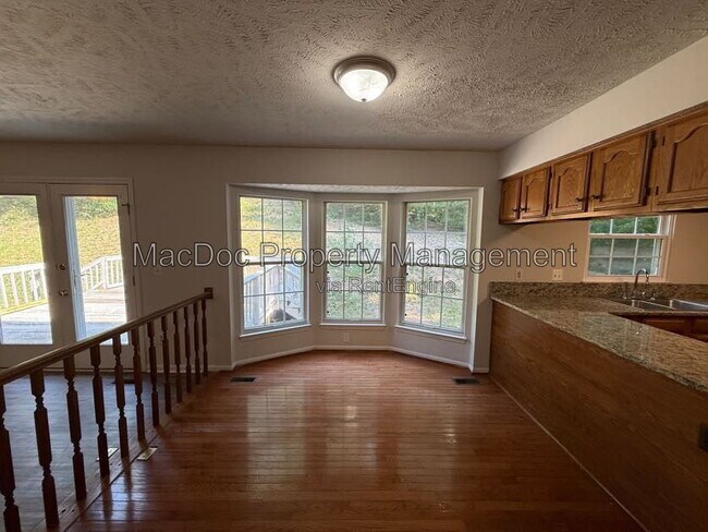 Building Photo - 11304 Springfield Dr
