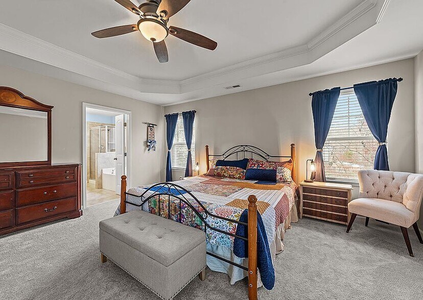 Building Photo - 59 Greenfield Ln