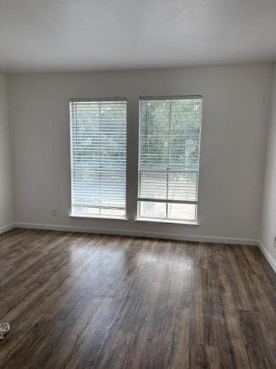Building Photo - 310 S Argyle Ave