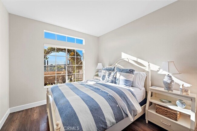 Building Photo - 31 Shorebreaker Dr