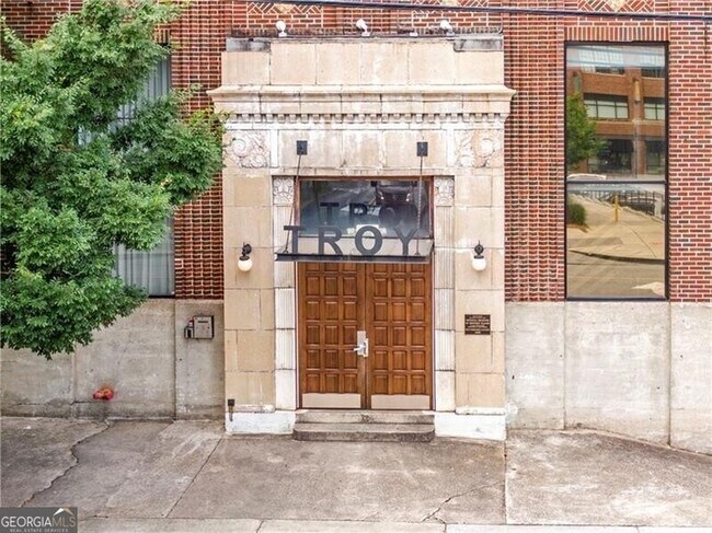 Building Photo - 650 Glen Iris Dr NE