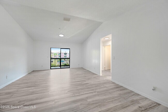 Building Photo - 7667 N Wickham Rd