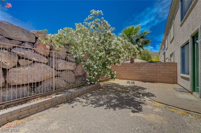 Building Photo - 705 Value Ridge Ave