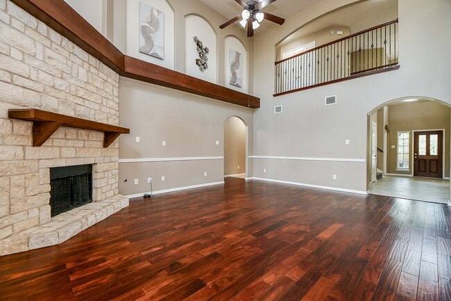 Building Photo - 26011 Pebble Terrane Ln