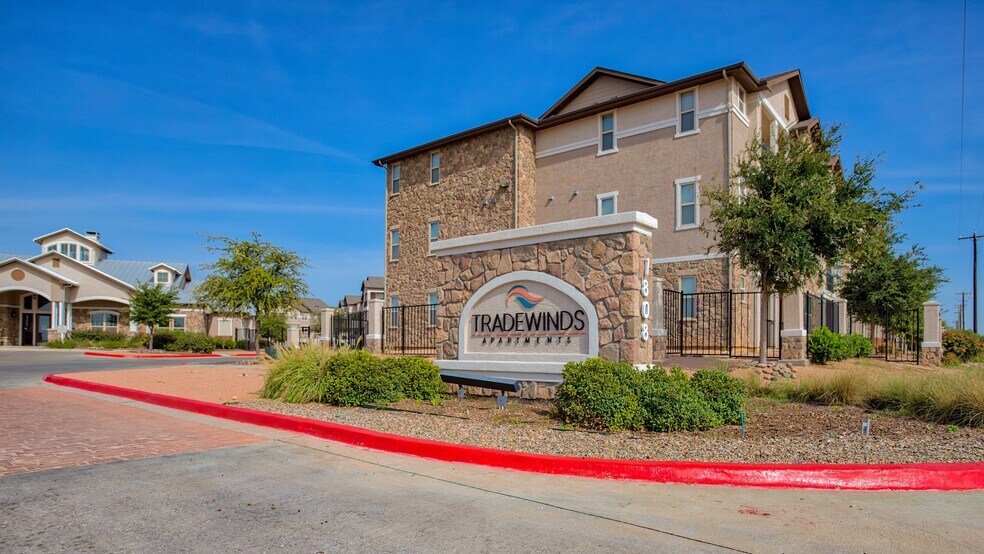 Tradewinds Apartments 1808 S Tradewinds Blvd Midland TX 79706