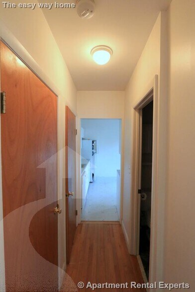 Building Photo - 60.5 Sacramento St Unit #1