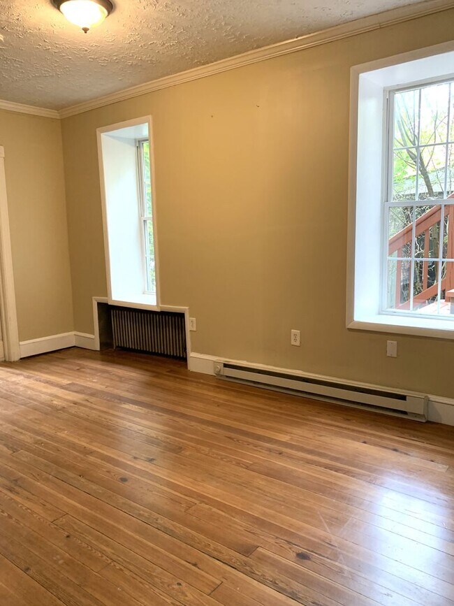 Building Photo - 221 Philadelphia Ave