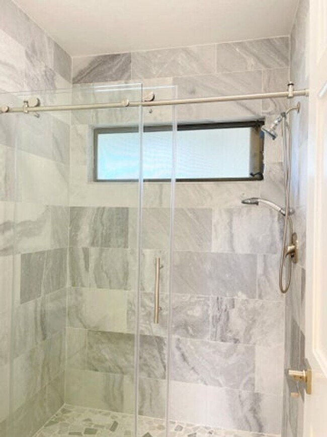 Building Photo - 3345 Pine Hill Trail