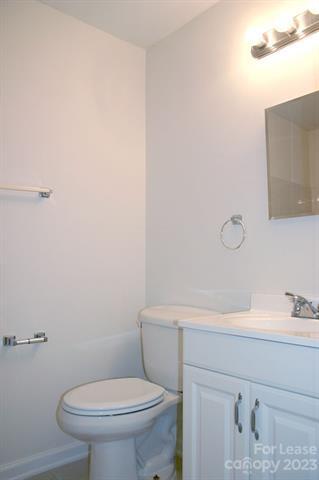 Building Photo - 6264 Rosecroft Dr