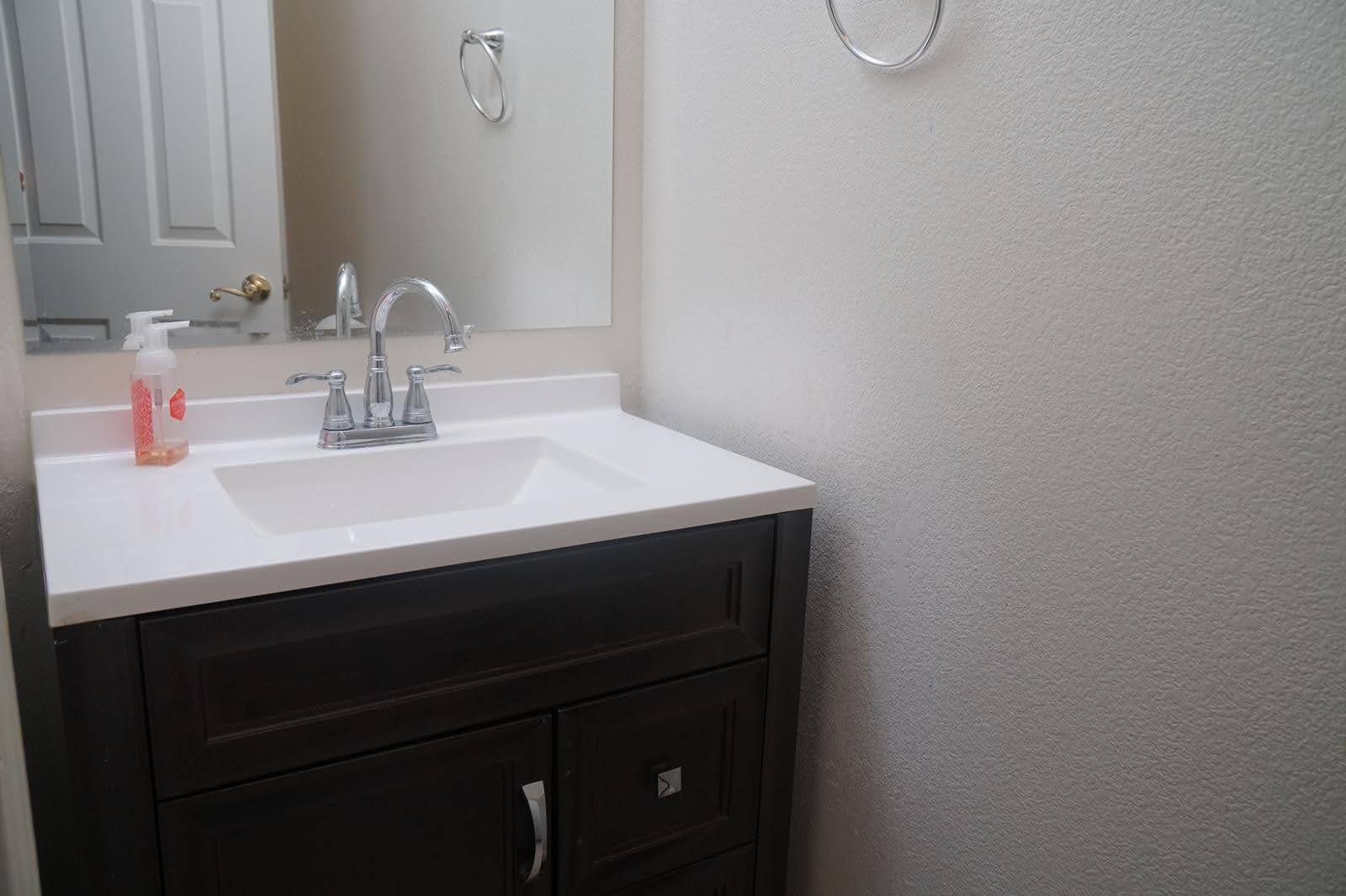 Bath Vanity - 3713 Sun West Ter