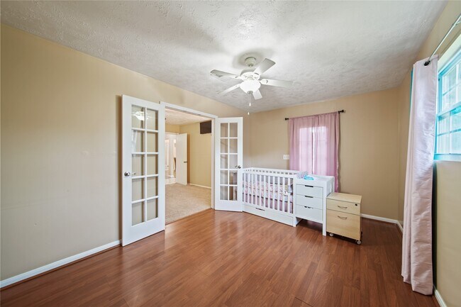Building Photo - 10431 Odessa Dr