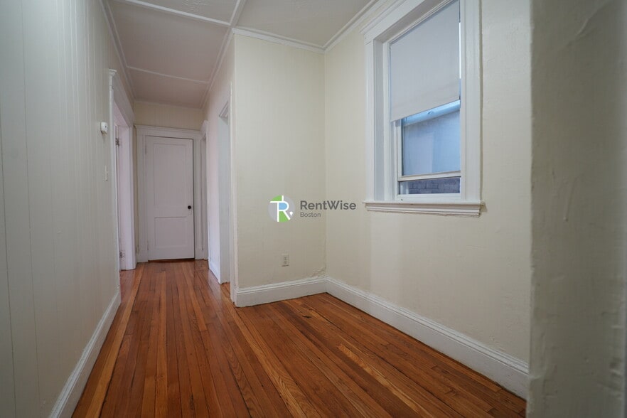 Building Photo - 1175 Boylston St