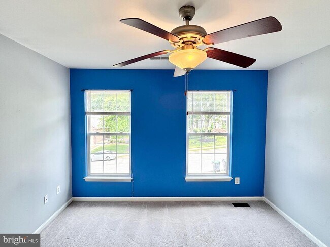 Building Photo - 35 Live Oak Ln