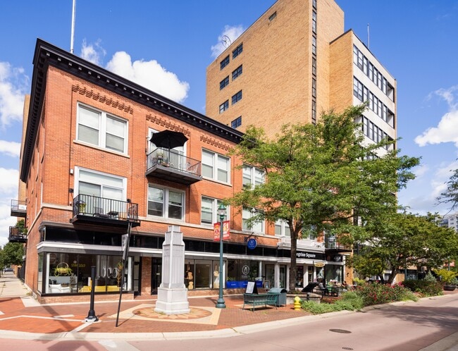 Building Photo - Peregrine Square