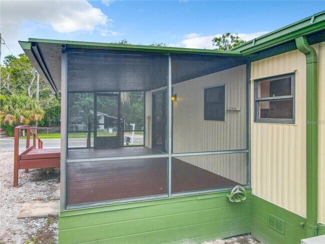 Building Photo - 831 Wolf Trail