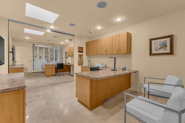 Building Photo - 24 Columbia Dr