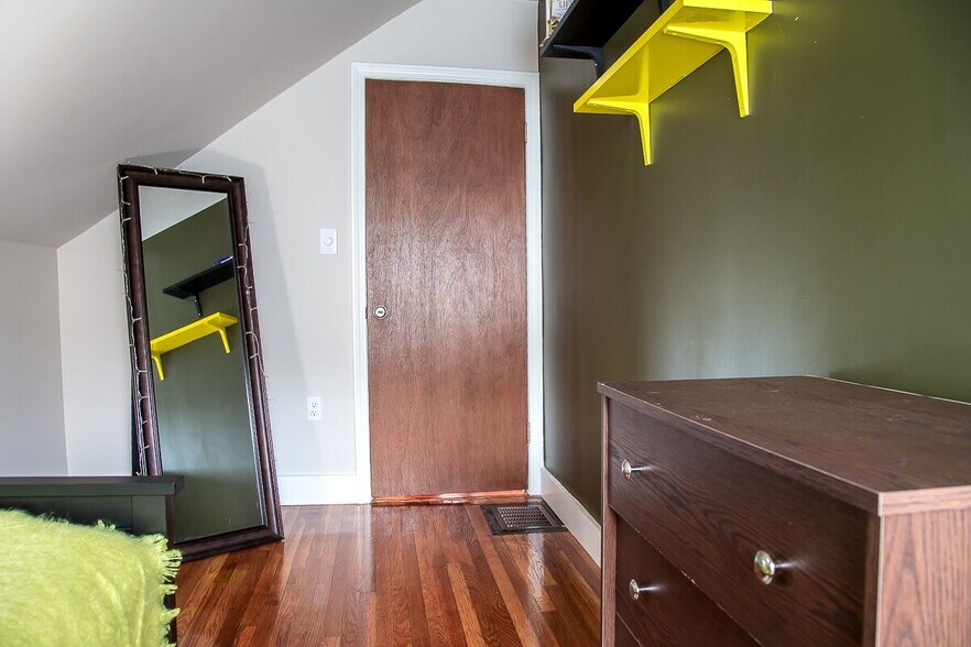 Building Photo - 14 Union St