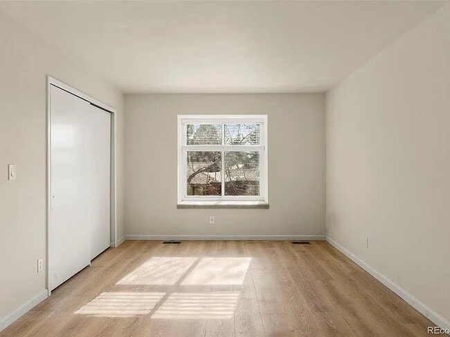 Building Photo - 9527 239th St