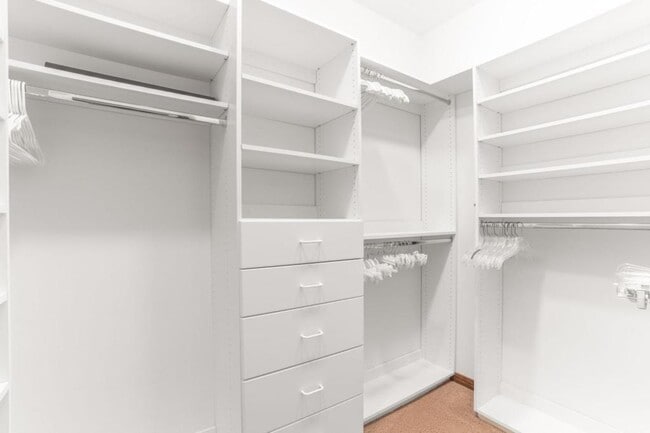 Building Photo - 13415 Pino Ridge Pl NE