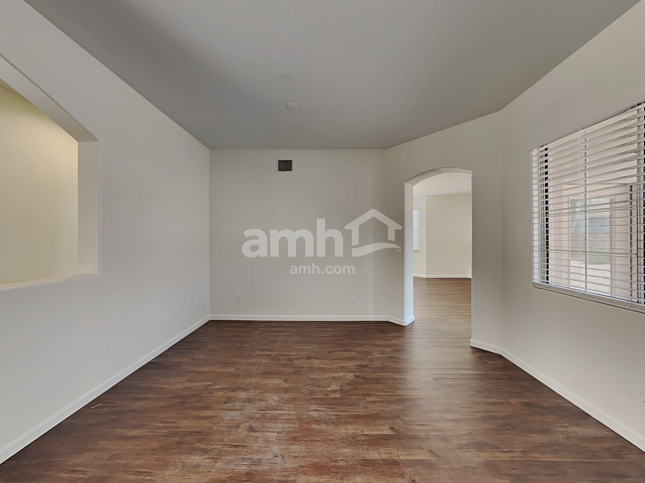 Building Photo - 10191 N Tarheel Pl
