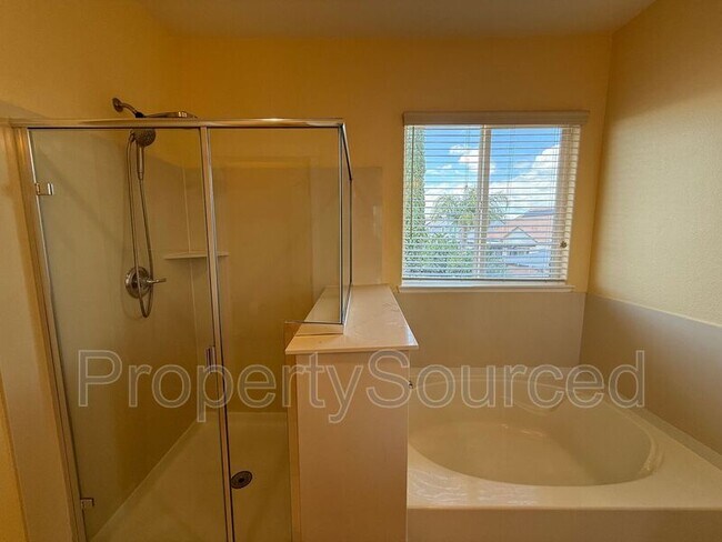 Building Photo - 18517 Admiral Way