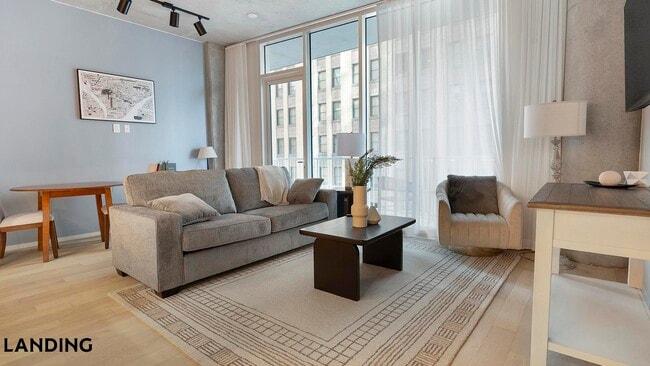 Building Photo - 143 E Commerce St