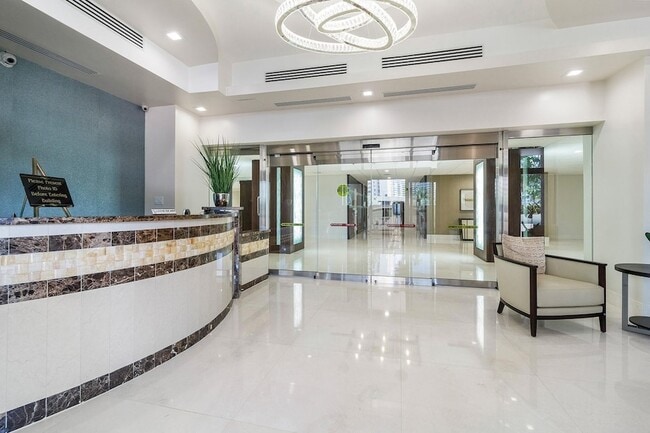 Building Photo - 3500 Galt Ocean Dr