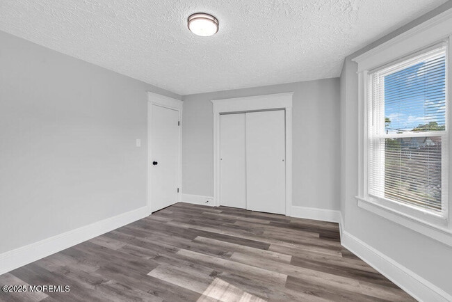Building Photo - 209 Atkins Ave