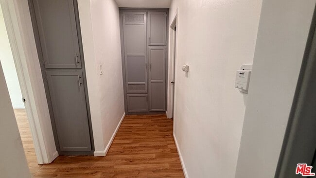 Building Photo - 202 N Locust St