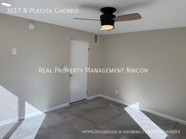 Building Photo - 3017 Placita Chorro