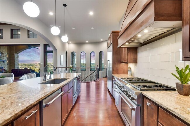 Building Photo - 4212 Serene Hills Dr