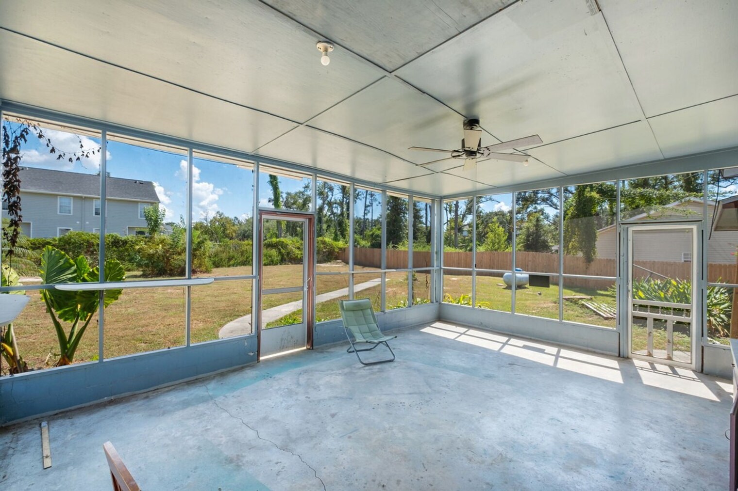 Building Photo - 214 Cactus St