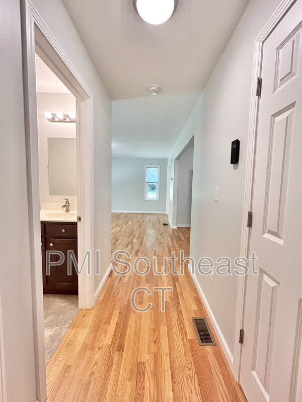 Building Photo - 124 Witter Rd