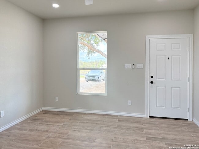 Building Photo - 3274 I-35