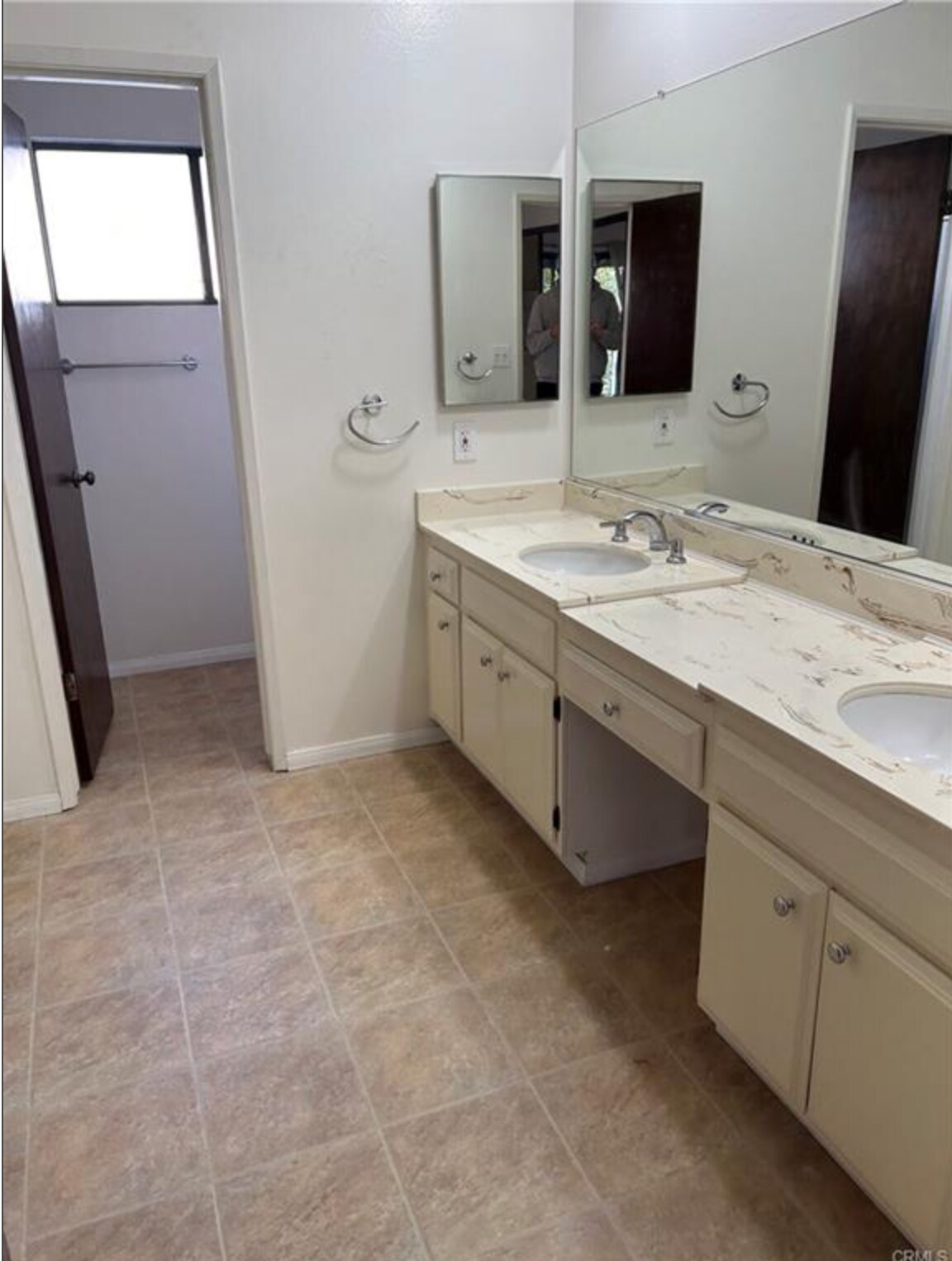 Building Photo - 2115 Carnegie Ln