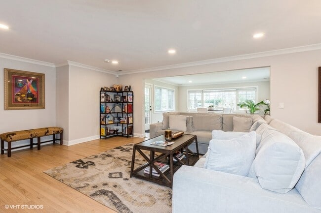 Building Photo - 3205 Sprucewood Rd