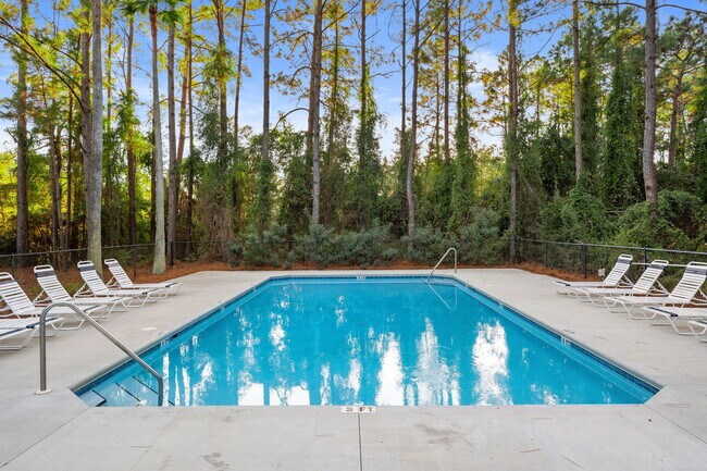 Building Photo - 255 Cll Escada