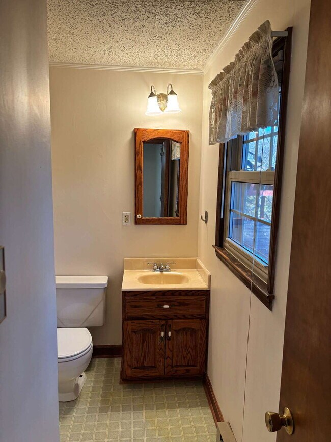 Building Photo - Charming Home for Rent on Quiet Cul-de-Sac!