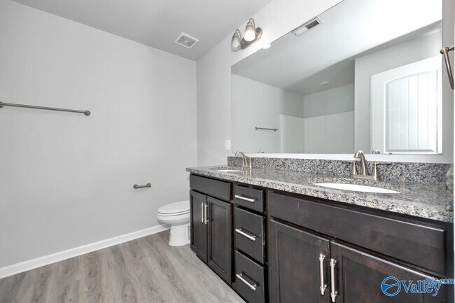 Building Photo - 22637 Quarry Rd