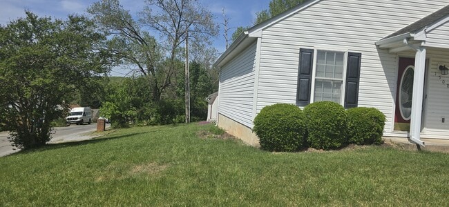 Building Photo - 1508 Blanton Ave SE