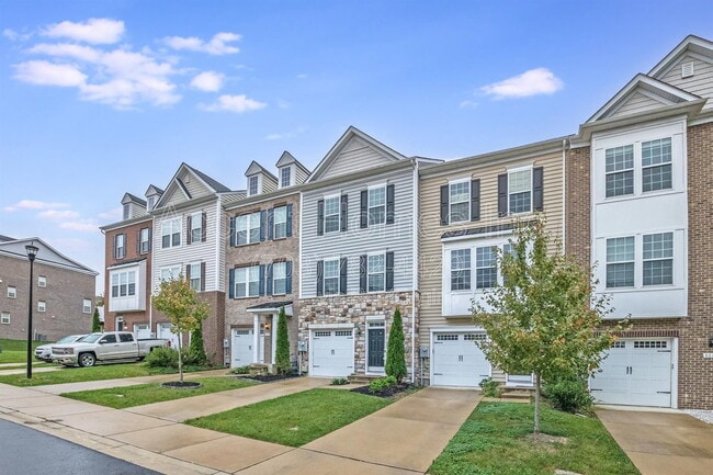Building Photo - 8605 Sweet Rose Ct