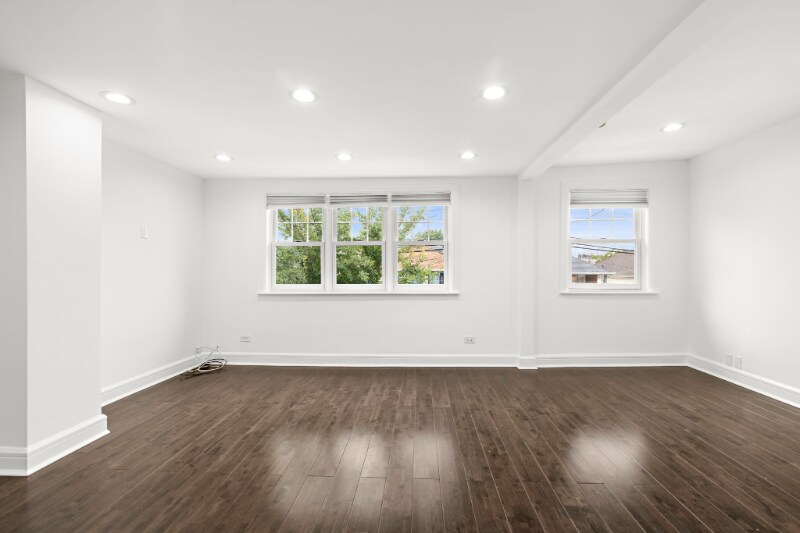 Building Photo - 40 Henry St