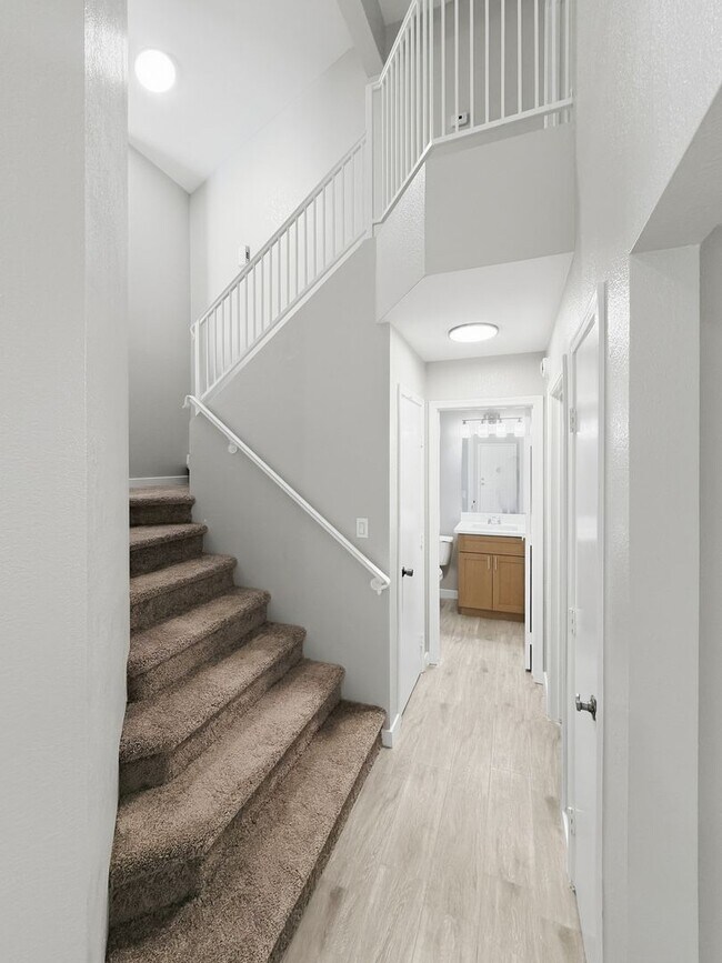 Building Photo - 3839 W Whitten St