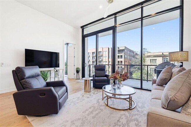 Building Photo - 2425 Peachtree Rd NE