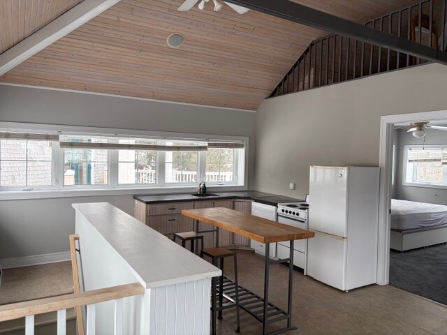 Building Photo - 19632 N Shore Dr