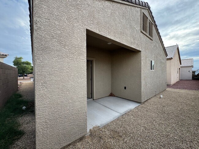 Building Photo - Brand-New Modern 3-Bedroom Home in Gated Chaparral Terrace Community