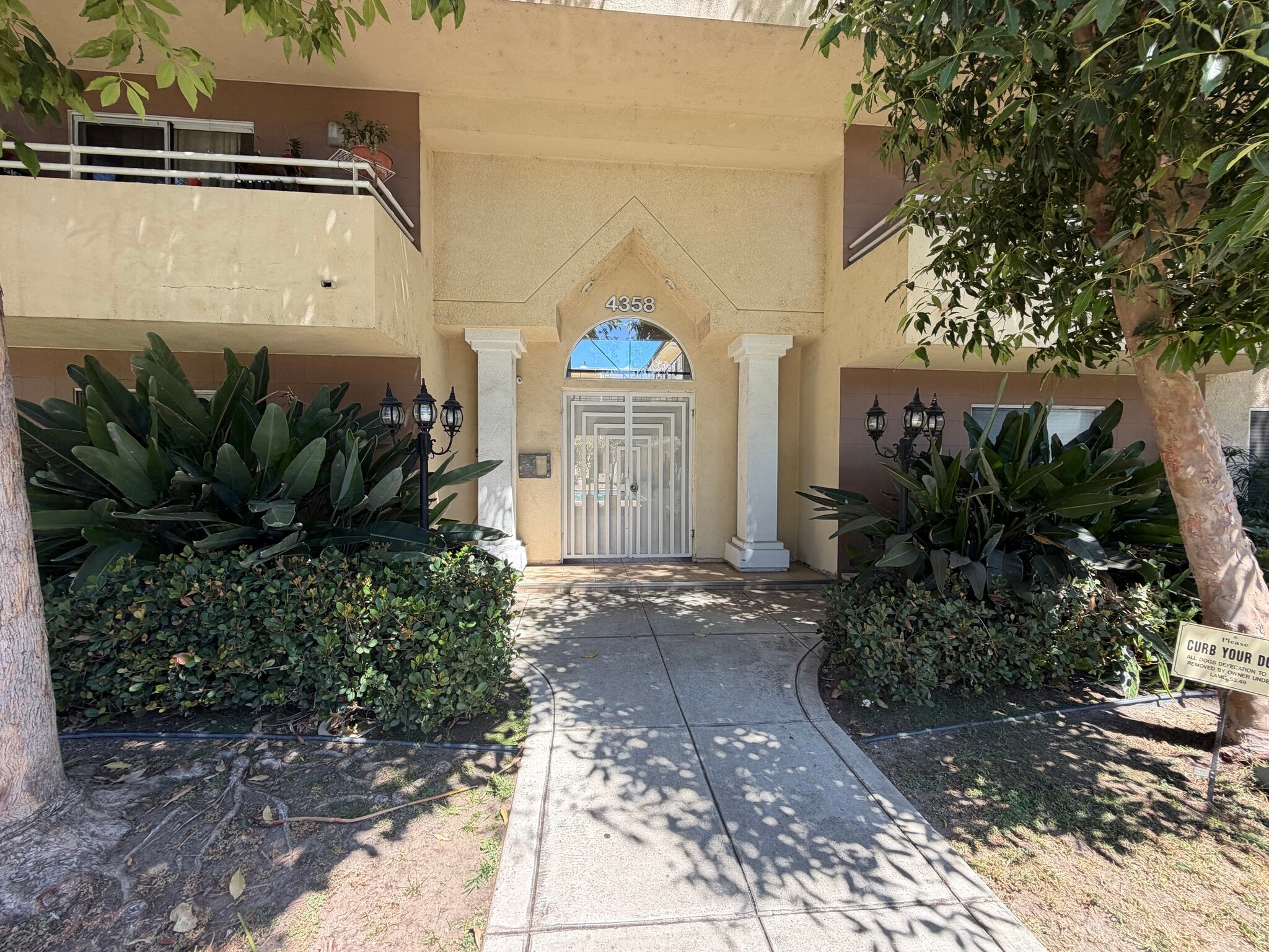 Building Photo - 4358 Mammoth Ave